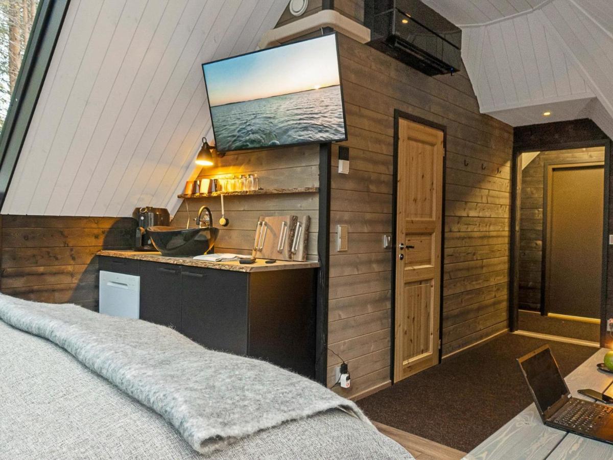 Holiday Home Samruam B Aurora Cabin By Interhome سالا المظهر الخارجي الصورة